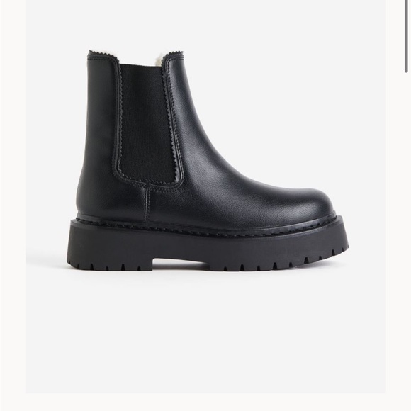 Black booties - Picture 4 of 8